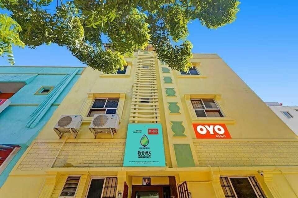 Oyo 81287 Empire Inn Chennai Exterior foto